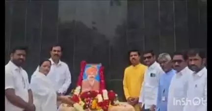 लातूर: लातूर शहर पुर्व भाग कृती समितीच्या वतीने छत्रपती शाहू चौकात  राजर्षी छत्रपती शाहू महाराज जयंती साजरी