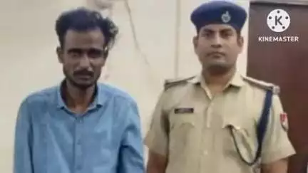 हुज़ूर: भोपाल रेलवे स्टेशन पर चलती ट्रेन से उतरे संदिग्ध युवक से चोरी का खुलासा, चार मोबाइल और पर्स बरामद