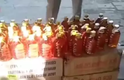 पनागर: आमाखोह में घर के आंगन में अवैध शराब बेचता आरोपी गिरफ्तार, 40 देशी शराब के पाव जब्त