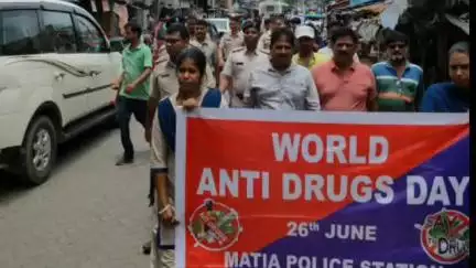 বসিরহাট ২: বিশ্ব তামাক মুক্ত দিবস উপলক্ষে মাটিয়া থানার উদ্যোগে বিশেষ সচেতনতা র‍্যালি মাটিয়াতে