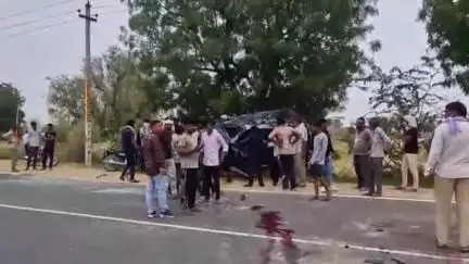 सरदारशहर: चूरू रोड पर सरदारशहर-कालूसर गांव के बीच अनियंत्रित होकर पलटी स्कॉर्पियो, दो लोगों की हुई मौत, 3 घायल