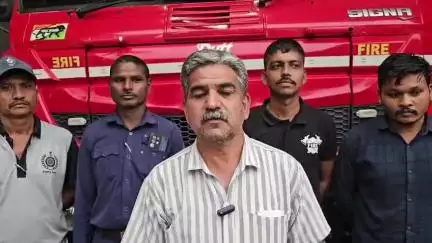 દાહોદ: દાહોદ નજીક અમદાવાદ ઇન્દોર હાઇવે કાળીતળાઈ ગામ નજીક બનેલ ઘટનાને લઈ ફાયર અધિકારી દીપેશ ભાઈ જૈન દ્વારા પ્રતીક્રિયા