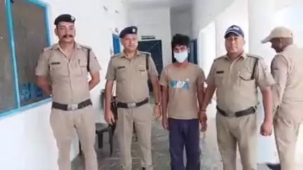 रुद्रपुर: रुद्रपुर कोतवाली क्षेत्र से नाबालिक किशोरी को बहला-फुसला कर भगा ले जाने के आरोपी को पुलिस ने बिहार से किया गिरफ्तार