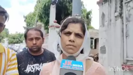बरेली: कोतवाली थाना क्षेत्र के बागबाटन मोहल्ले में दबंगों ने घर में घुसकर भाई-बहन के साथ की मारपीट, दोनों घायल