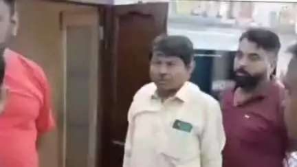अम्बाला: कच्चा बाजार में देर रात चोरों ने घर से लाखों का सामान चुराया, सीसीटीवी में कैद