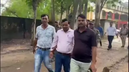 लोहरदगा: लोहरदगा में ACB की कार्रवाई, ग्रामीण विकास विभाग का लेखा लिपिक ₹4000 रिश्वत लेते गिरफ्तार
