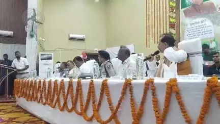 औरंगाबाद: शहर के नगर भवन में उप मुख्यमंत्री सह कृषि मंत्री ने जिले के चयनित किसानों के साथ किया संवाद