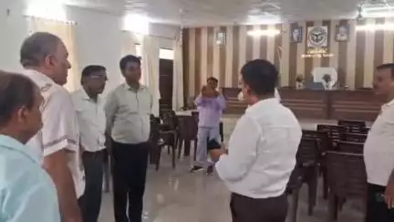 सिरसागंज: संयुक्त विकास आयुक्त मंडल आगरा ने ब्लॉक मदनपुर का किया औचक निरीक्षण, विकास कार्यों की समीक्षा कर दिए दिशा निर्देश