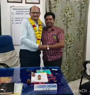 पेटलावद: ज्ञानसिंह चौहान ने पेटलावद जनपद पंचायत के प्रभारी सीईओ के रूप में पदभार संभाला, कर्मचारियों ने किया स्वागत