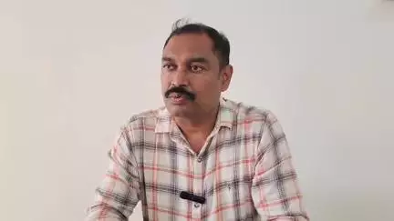 જલાલપોર: રાજ્ય સરકાર અને કેન્દ્ર સરકારની દિવ્યાંગો ની યોજના કઈ કઈ છે અધિકારીએ બજાર આવેલી કચેરીથી આપી માહિતી