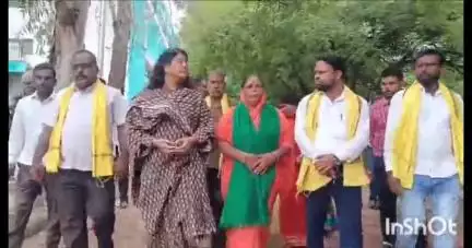 लातूर: केळगाव महादेव मंदिराच्या मठाधिपती गुरूमाय यांना गावगुंडांची मारहाण,कारवाईसाठी पोलीस अधीक्षकांना दिले निवेदन #jansamsya