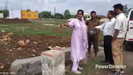 नैनपुर: ग्रीन सिटी कॉलोनी नैनपुर में भरा पानी, नगर पालिका अध्यक्ष ने किया निरीक्षण