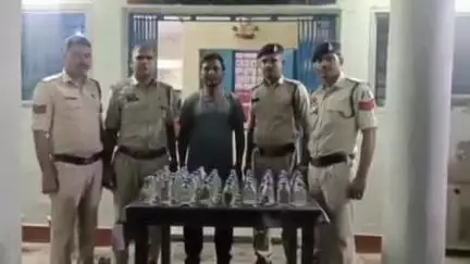 कवर्धा: पिपरिया में अवैध शराब परिवहन के आरोपी को पुलिस ने 48 पौवा देशी शराब के साथ किया गिरफ्तार