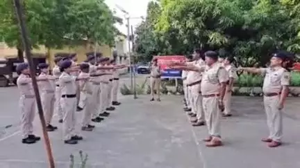 घोसी: घोसी थाना परिसर में अंतर्राष्ट्रीय नशा निरोधक दिवस पर थानाध्यक्ष ने दिलाई शपथ