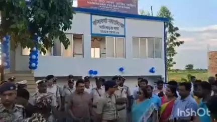 মানিকচক: দুষ্কৃতী দৌরাত্ম দমনে মানিকচকের ঘাটে নৌকা চেকিং ক্যাম্পের উদ্বোধন করলেন জেলা পুলিশ সুপার