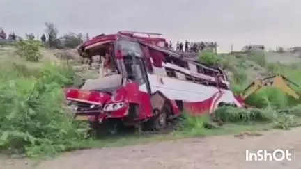 बेनीपट्टी: साहरघाट से दिल्ली जा रही बस इटावा में दुर्घटनाग्रस्त, 2 की मौत, 50 घायल