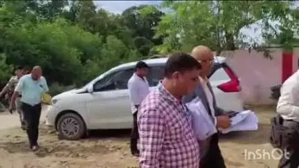 मोहिउद्दीननगर: भदैया में ऋणी का घर सील करने पहुंचे बैंक अधिकारी, तकनीकी कारणों से लौटना पड़ा