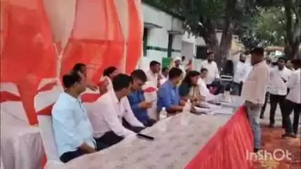 चौरीचौरा: रामपुर में कोटे का चुनाव हुआ संपन्न, हारे हुए प्रत्याशियों ने किया सड़क जाम