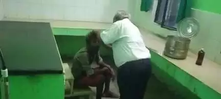 बदायूं: बदायूं के उझानी कस्बे की कश्यप पुलिया के पास एक व्यक्ति को दूसरे व्यक्ति ने सरिया मारकर किया घायल