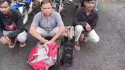 अंबिकापुर: मणिपुर थाना क्षेत्र में पुलिस ने 3 आरोपियों को किया गिरफ्तार, कब्जे से मिली चोरी की 3 मोटरसाइकिल