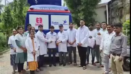 ગરબાડા: ગરબાડા તાલુકાના પાંચવાડા ગામ ખાતે આરોગ્ય વિભાગ દ્વારા બ્લડ ડોનેશન કેમ્પનું આયોજન કરવામાં આવ્યું.