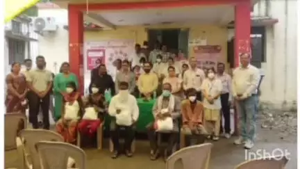 आमगाव: गोंदियातील क्षयरुग्णांना पोषणयुक्त आहार संचाचे वाटप