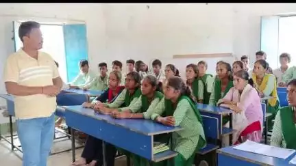 कुंदा: कुन्दा में अंतर्राष्ट्रीय नशा दिवस पर जागरूकता अभियान आयोजित