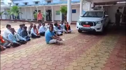 शिवपुरी नगर: यशोधरा राजे सिंधिया को अपशब्द कहने का ऑडियो वायरल होने पर BJP कार्यकर्ताओं ने SP को दिया ज्ञापन