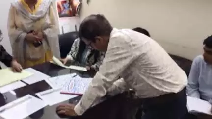 लेस्लीगंज: पलामू उपायुक्त ने नीलांबर-पीतांबरपुर के कस्तूरबा गांधी बालिका आवासीय विद्यालय का किया निरीक्षण