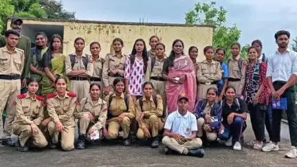 डुमरी: पीएन कॉलेज ईसरी बाज़ार में 45 झारखंड बटालियन NCC कोडरमा द्वारा विदाई समारोह का आयोजन