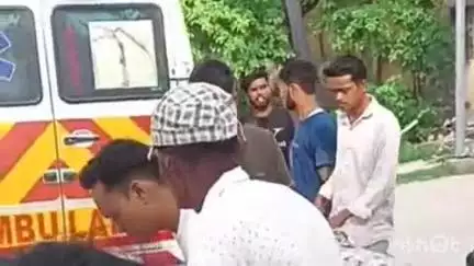 मखदुमपुर: मुससी गांव के पास अज्ञात वाहन ने बुजुर्ग को मारी टक्कर, गंभीर रूप से घायल