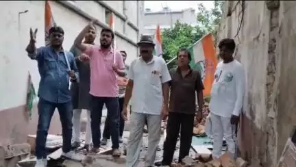 চণ্ডীতলা ২: হুগলির ডানকুনিতে কংগ্রেসের দলীয় কার্যালয়ে ভাঙচুরের অভিযোগ শাসকদল মদতপুষ্ট দুষ্কৃতীদের বিরুদ্ধে