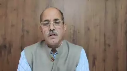 घुमारवीं: भाजपा प्रदेश प्रवक्ता एवं संस्कार सोसायटी के संस्थापक महेन्द्र धर्मानी ने प्रदेश सरकार की शराब नीति पर उठाए सवाल