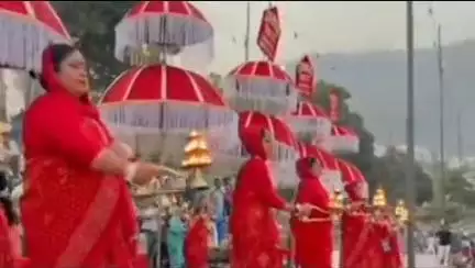 नरेन्द्रनगर: शुभांशु शुक्ला व क्रू मेंबर्स के लिए समर्पित की गई पूर्णानंद घाट पर महिला गंगा आरती, एक्सिओम-4 मिशन के लिए दी शुभकामनाएं