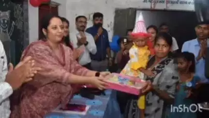 કપરાડા: તાલુકાની માંજરી અને સીમખાડી શાળામાં જિલ્લા પ્રભારી સચિવના અધ્યક્ષસ્થાને પ્રવેશોત્સવ ઉજવાયો