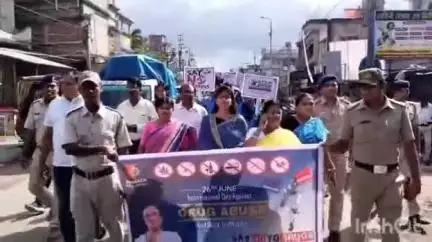 বাগদা: মাদক বিরোধী দিবস উপলক্ষ্যে হেলেঞ্চাতে পদযাত্রায় উপস্থিত বিধায়ক