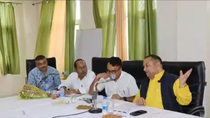 ददाहू: विधानसभा उपाध्यक्ष की अध्यक्षता में ददाहू में रोगी कल्याण समिति की बैठक आयोजित