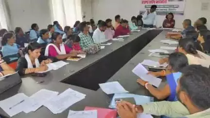 डोमचांच: प्रखंड सभागार में स्वच्छता सर्वेक्षण को लेकर एक दिवसीय कार्यशाला का आयोजन किया गया, बीडीओ रहे मौजूद