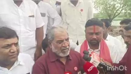 बार्शी: आंबेगाव येथील शेतकऱ्यांनी शक्तिपीठ महामार्गाला दर्शवला विरोध; खासदार राजू शेट्टी यांचा सरकारला इशारा