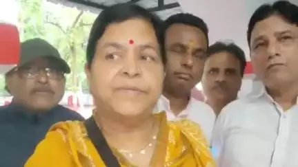 महू कैंट बोर्ड द्वारा व्यापारियों को नोटिस देने पर क्षेत्रीय विधायक के पास पहुंचे व्यापारी संगठन