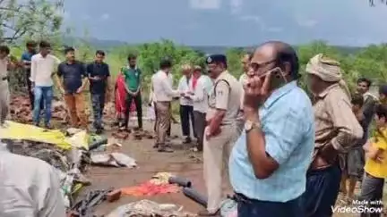 बेगमगंज: ग्राम वीरपुर में तेज बारिश और आंधी से गिरा कच्चा मकान, 5 लोग हुए घायल