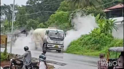 മണ്ണാർക്കാട്: കല്ലടിക്കോട് ടാങ്കറിൽ നിന്നും പുക ഉയർന്നത് ആശങ്ക പരത്തി, ചോർന്നത് എന്തെന്ന് അറിഞ്ഞപ്പോൾ ആശ്വാസം