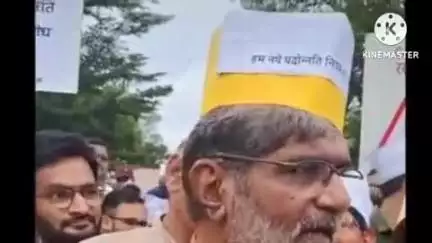 हुज़ूर: भोपाल में मंत्रालय में नए पदोन्नति नियमों के विरोध में अधिकारियों-कर्मचारियों ने किया प्रदर्शन