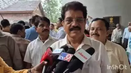 जळगाव: भाजप महानगरपालिकेसाठी 57 जागांची मागणी करणार आहे: आमदार सुरेश भोळे