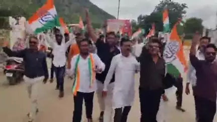कांकेर: जिला शिक्षा अधिकारी के कार्यालय का घेराव करने पहुंचे कांग्रेस कार्यकर्ता