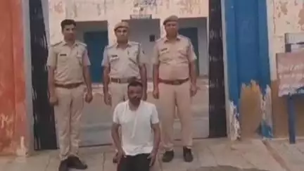 राजगढ़: हमीरवास पुलिस ने थाने के हिस्ट्रीशीटर व रोहित गोदारा गैंग के सदस्य को 3 अवैध हथियार और 3 कारतूस के साथ गिरफ्तार किया