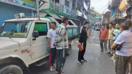 चमोली: नगर पालिका परिषद गोपेश्वर चमोली ने नगर क्षेत्र में डोर टू डोर कूड़ा एकत्रीकरण प्रणाली का किया निरीक्षण
