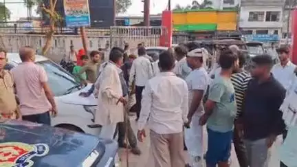 फिरोज़ाबाद: गांव किशनदास पुरा इलाके में मामूली बात को लेकर हुआ ख़ूनी संघर्ष, एक वृद्ध की मौत, आधा दर्जन लोग घायल
