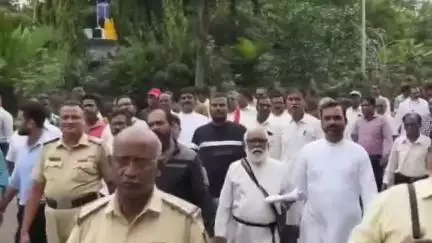 नगर: धर्मगुरूंना ठोका, आमदार पडळकर यांच्या विधानावरून ख्रिश्चन समाज संतप्त, जिल्हाधिकारी कार्यालयावर धडक मोर्चा