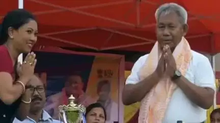ওদালগুৰি: ভৈৰৱকুণ্ডত বড়োলেণ্ড চিইএম কাপ ফুটবল প্ৰতিযোগিতাৰ চূড়ান্ত খেল অনুষ্ঠিত, উপস্থিত থাকে বিধায়ক গোবিন্দ চন্দ্ৰ বসুমতাৰী